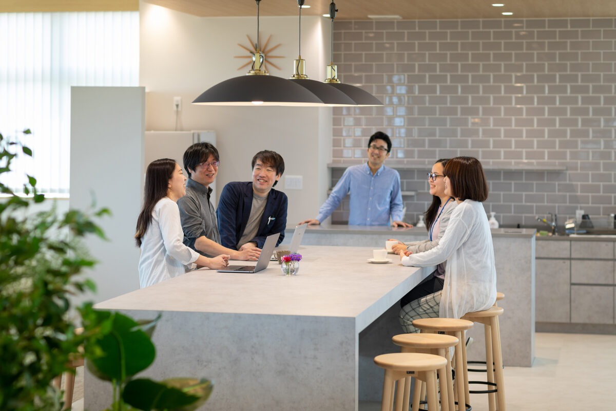 テガラの食堂スペース